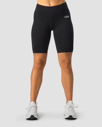 classic v-shape biker shorts black wmn