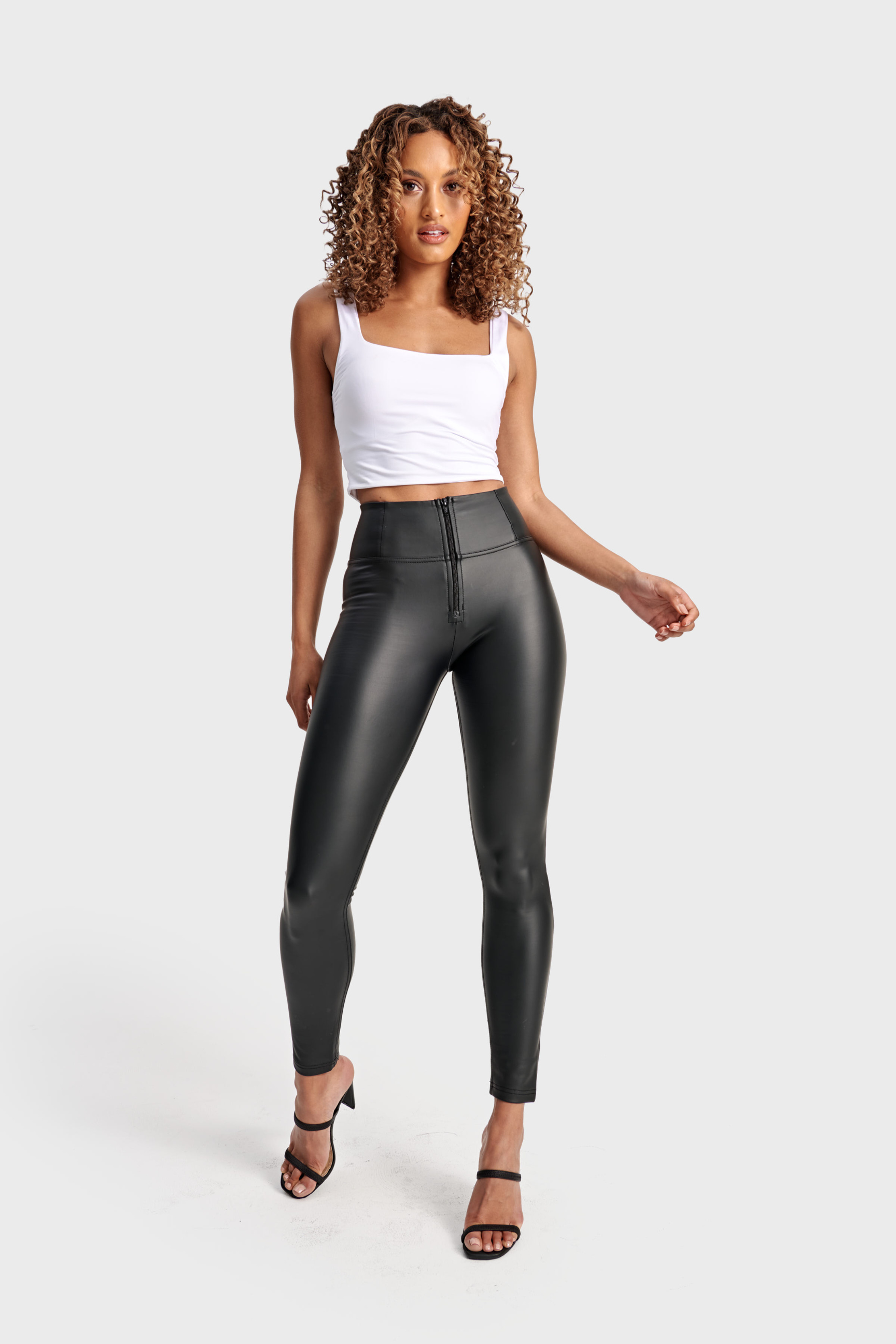 Freddy WR.UP® High Waist - Black Eco Leather - for kvinde - FREDDY WR.UP® - Bukser