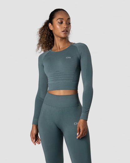 define seamless ls crop top jungle green wmn