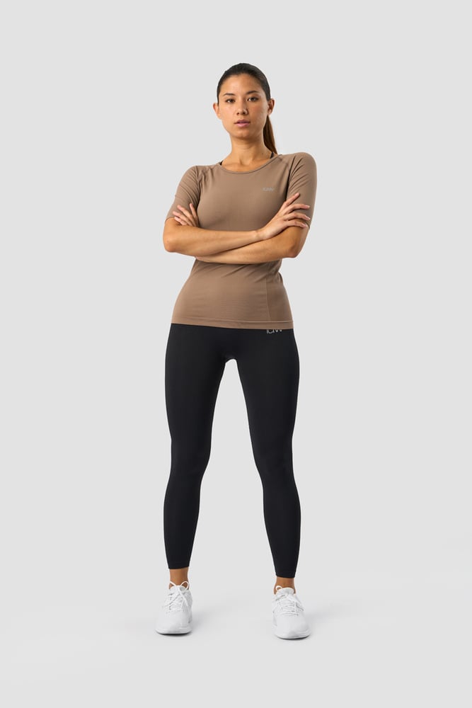 everyday seamless t-shirt mid sleeve desert sand