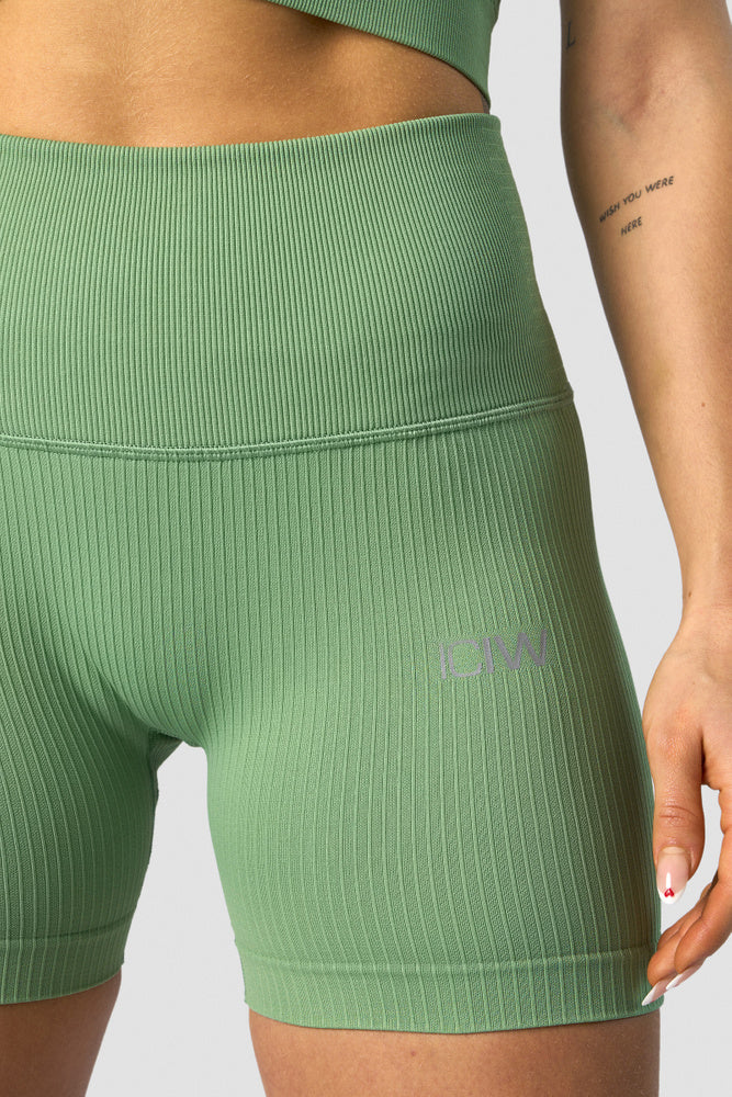 ribbed define seamless pocket shorts light green