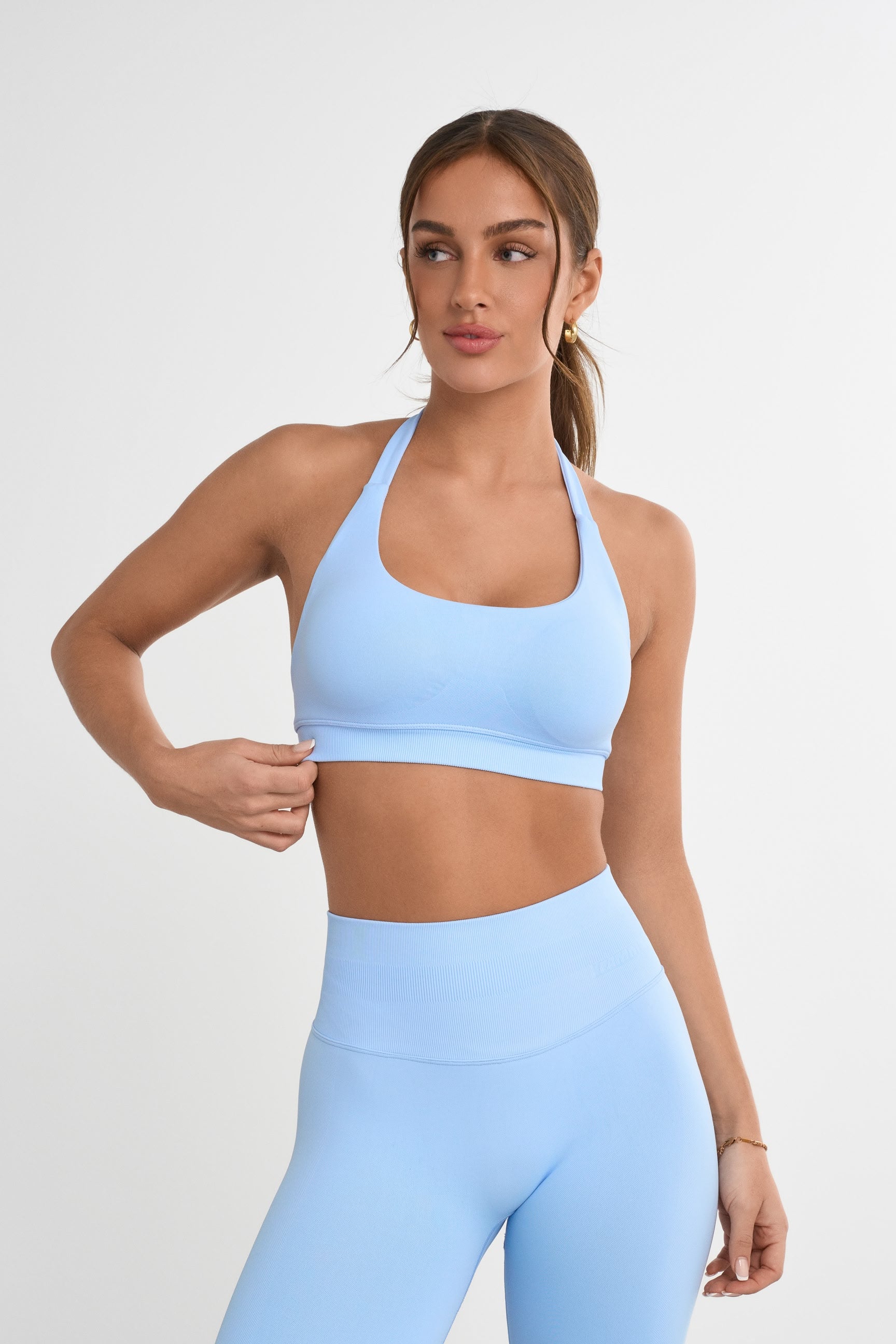 Sculpt Halterneck Sports Bra - for dame - Famme - Sports Bra